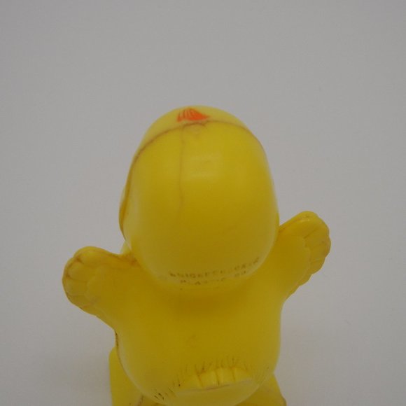 3.5" Vintage 1950's Knickerbocker Plastic Company Easter Basket Chick Toy - Picture 10 of 10